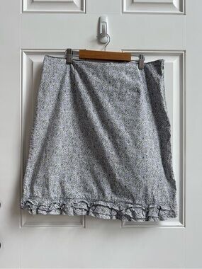American Eagle Skirt 12 Lavender Dainty Floral Ruffle Hem Cotton Stretch Cottage